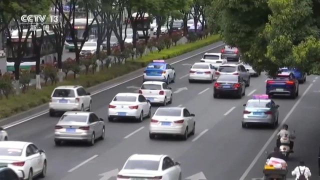 爆火！國慶假期汽車租賃成“消費主流”，90后和00后成“主力軍”